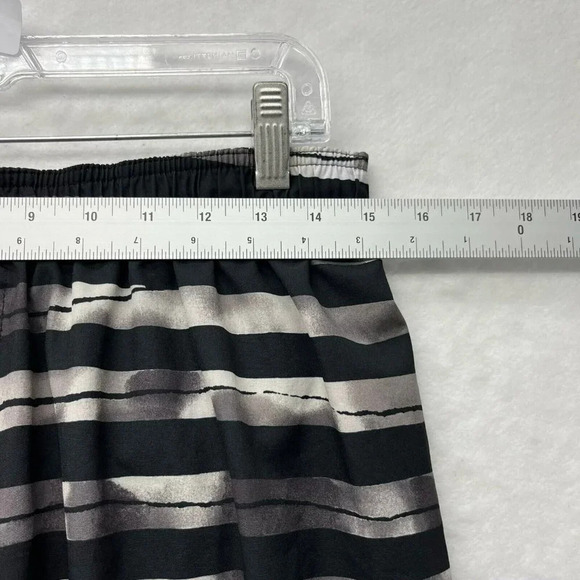 Nike Activewear Shorts Mens L Black White Stripe Elastic Waist Drawstring Pullon - Picture 3 of 8